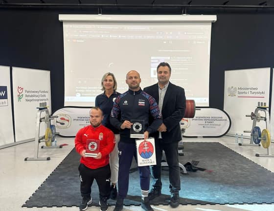 europsky-pohar-streberna-sztanga-wroclaw--polsko-tlak-na-lavicke-telesne-postihnutych-sportovcov-6bfce463-5aaa-4830-88c6-b60f46ceb82c.jpg