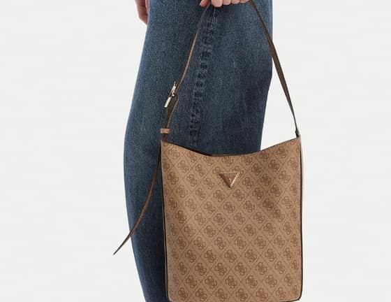 GUESS MERIDIAN BUCKET BAG dámska kabelka béžová-362db990-271c-455a-9e35-5415e571befe.jpg