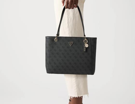 GUESS NOELLE TOTE dámska shopperka-aeb47cd9-e358-4928-999d-531377e44879.jpg