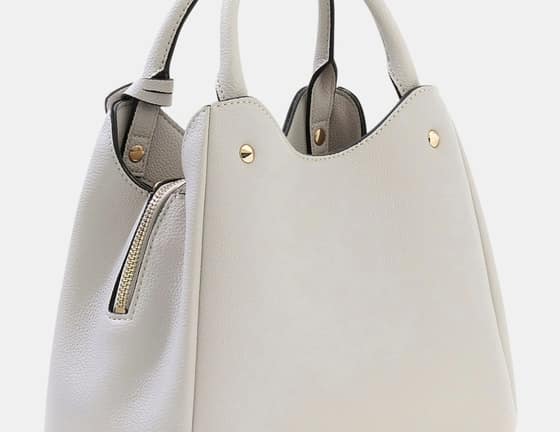 GUESS MERIDIAN dámska kabelka svetlo béžová-c8e5180a-8972-409f-bd73-46242c99966c.jpg