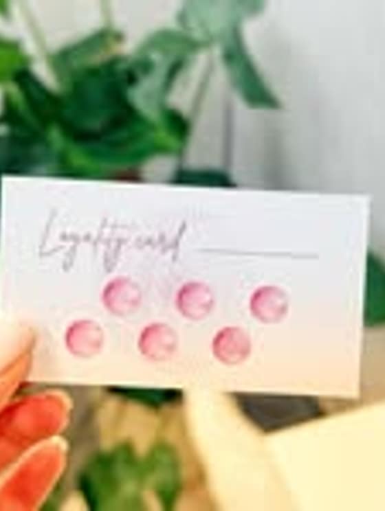 pink-moon-beauty-salon-81e5a277-bc18-4ae3-ad19-4cc1a55c3fee.jpg