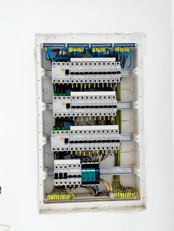 elektroinstalacie-496277ec-4c7b-4732-857c-7121ebe1319b.jpg