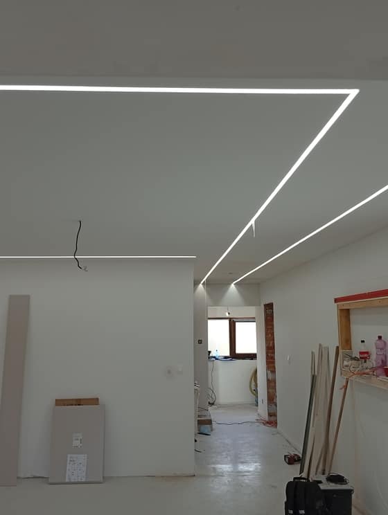 elektroinstalacie-62293d49-d3a6-43b1-8da3-bcf9bd4d4044.jpg