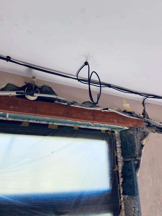 elektroinstalacie-750c859a-1b20-4e37-9bea-b2acea228947.heic