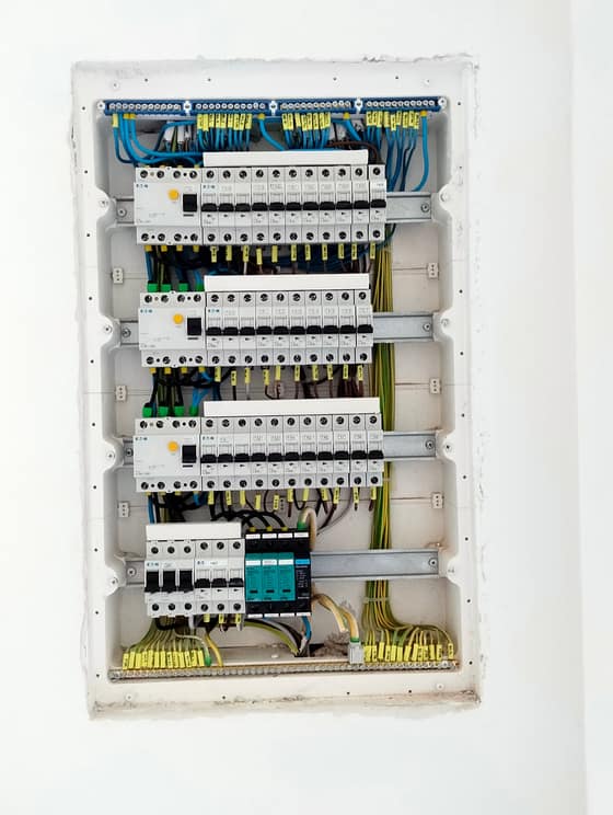elektroinstalacie-eb9485a7-1f36-4ca0-8ff0-44da4715c94a.jpg
