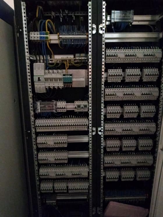 elektroinstalacie-ed4f8c50-ef5c-444f-b194-ddc42fc962ae.jpg