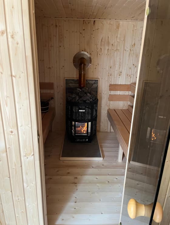 Sauna 7 × 3 m s oddychovou zónou