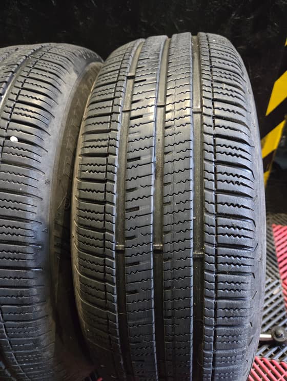 185/60 R15 Dunlop Celoročne pneumatiky-002775c3-5a4c-4c1e-bcca-e97000f90418.jpg