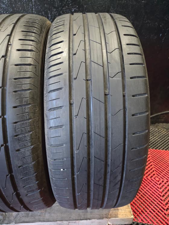 215/50 R18 Hankook letne pneumatiky-00c131a7-ad25-45a0-82a2-83836567c0f1.jpg