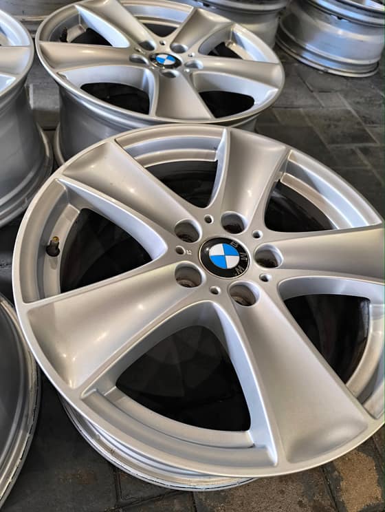 5X120 R18 BMW Alloy Wheels-1314cd30-5553-42a0-aaa7-5406bbb838e6.jpg