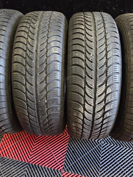 195/65 R15 Sava téli gumiabroncsok-1709c270-e0ea-41a5-89d8-7512620b32ee.jpg
