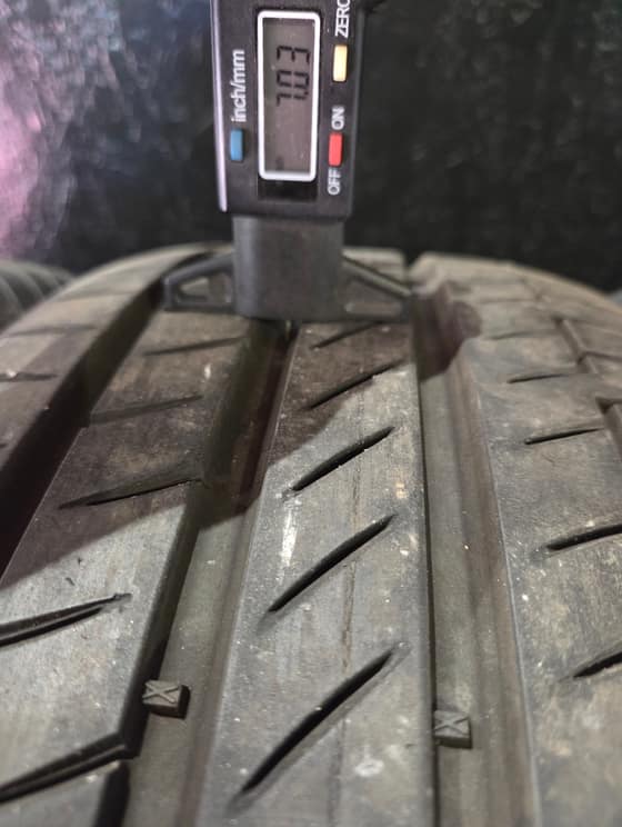 215/55 R18 Continental nyári gumiabroncsok-1984dbc1-eede-491f-beb5-d9f13a9939ed.jpg