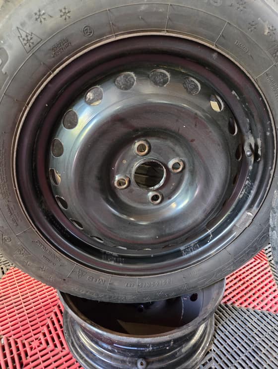 4X100 R15 Toyota winter set 185/65 R15 Dunlop-31f9ec69-035b-48bf-9011-fa5cbd2a71e9.jpg