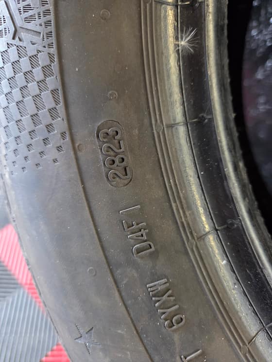 205/60 R16 Semperit M+S-3233b6d7-f3ca-4c39-883b-78421398b1b7.jpg