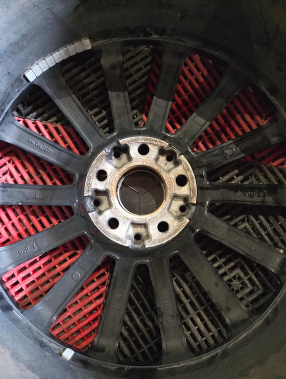5X112 R20 Mercedes AMG ALu dsiky 2-rozmer-369c7735-f545-4e81-809b-83c1bdc7df9b.jpg