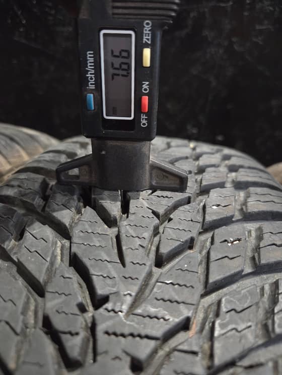 175/65 R15 Nokian zimne pneumatiky-3af3b6e8-105e-4415-8436-85f87e2b461f.jpg