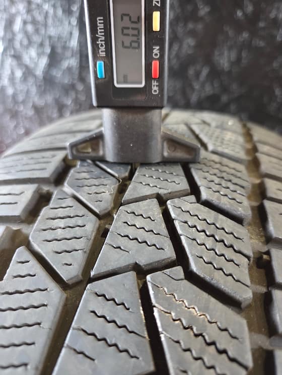 205/60 R16 Semperit M+S-45d37daa-50bf-45ba-b06d-2a74c66e2487.jpg