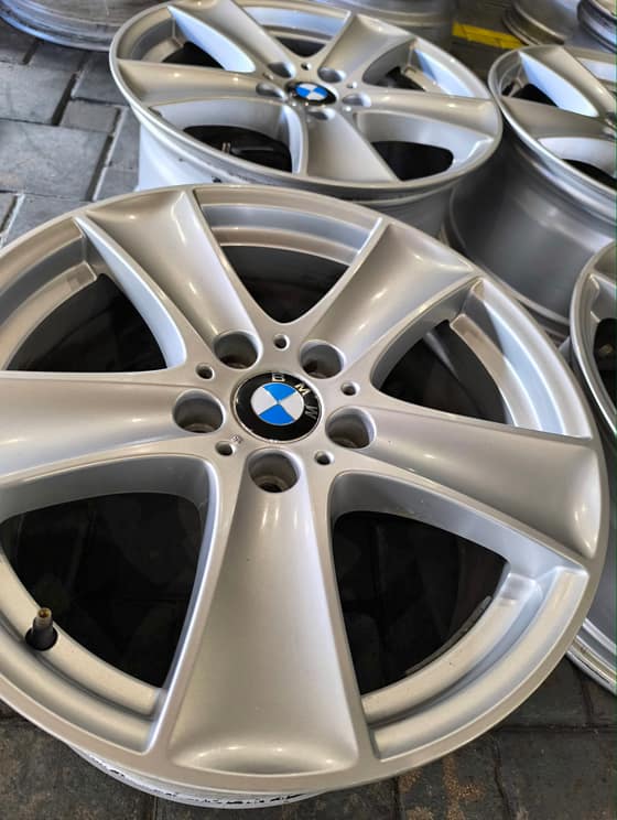 5X120 R18 BMW Alloy Wheels-4ac04ff7-36e4-4cc6-8fc0-0daa757ee627.jpg