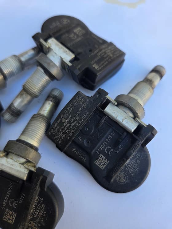 BMW Tpms sensor-5aaae9a9-3a84-488e-a4af-f34e88cde8c4.jpg
