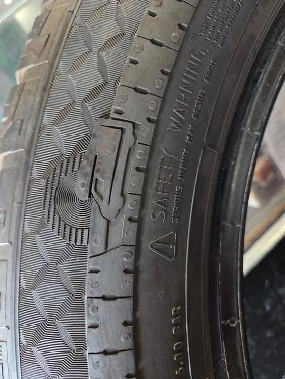 255/55 R18 Continental-80f264ba-91ed-480e-a465-f94f855da752.jpg