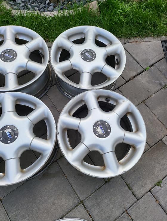 4X98 R14 Fiat alloy wheels-82096a7d-3849-4f7b-8467-c49a32eee22e.jpg
