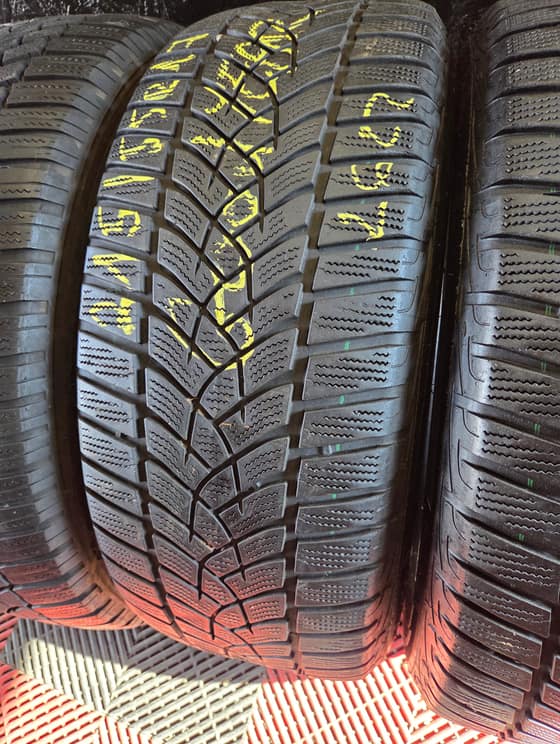 215/55 R17 Goodyear -Bridgestone zimne-828670e0-d023-4d1a-a81d-b4a4d773074a.jpg