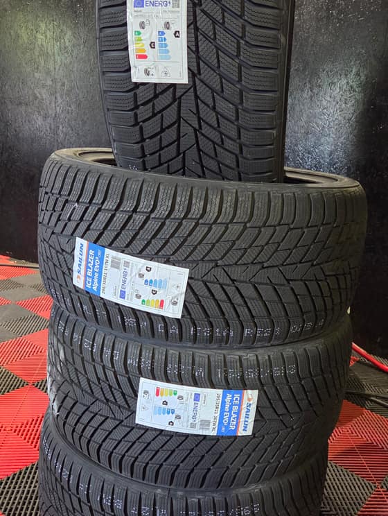 295/35 R21 Sailun winter tires-884e1b0b-f523-4af8-911f-310e2b19442a.jpg