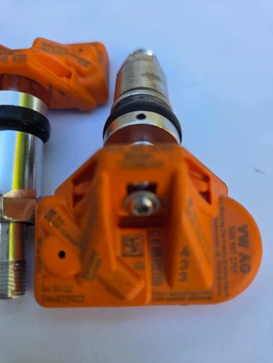 Tpms sensor wv-skoda-audi-seat-9ec9b164-b60e-4dd9-b0ea-cddd9cdb0c75.jpg