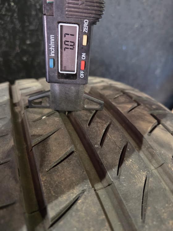 215/55 R18 Continental nyári gumiabroncsok-a37db113-8e3c-47a1-97f8-2bea31603924.jpg
