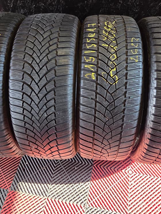 215/55 R17 Goodyear -Bridgestone zimne-b83581f9-69a6-4e48-8f29-ae04c293eee8.jpg