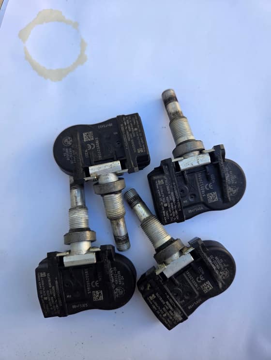 BMW Tpms sensor-e08d3d13-a818-4863-b62a-eb78049366c4.jpg