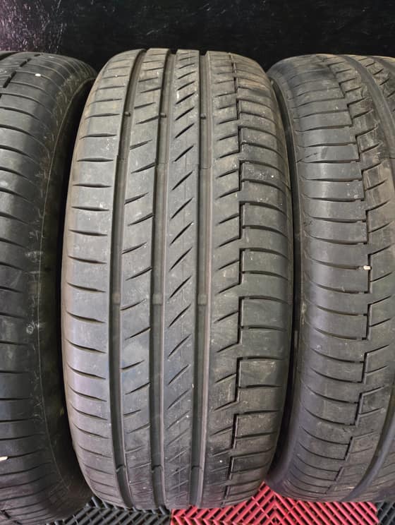 215/55 R18 Continental nyári gumiabroncsok-f144edfa-5b82-4b4a-8679-53a49ccb8eff.jpg