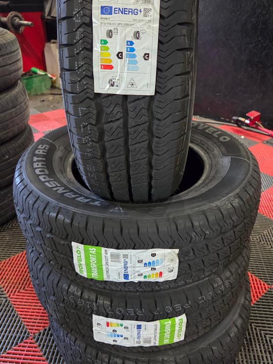 215/70 R15C Rovelo all-season-f4196397-fa3c-46d6-9925-1d4dda034976.jpg