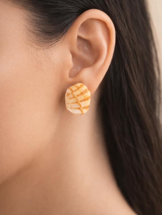 Estepona – Shell Earrings-1ba59360-57a6-462e-8b67-2b912802995f.png