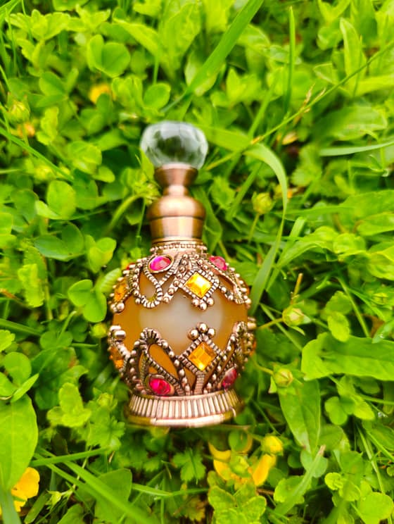 SILA BOHYNE: NEFERTITI ​Energetický parfémový olej so zlatým prachom a esenciou levice-5048a9e5-2865-42df-9275-59d0b28452d3.jpg