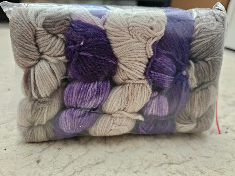 3x brown, 2x purple