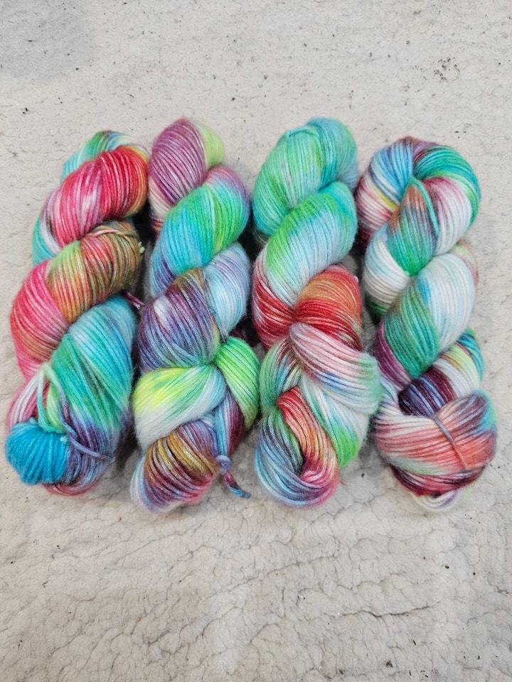 multicolor zářivá