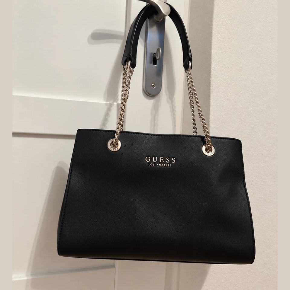 Kabelka guess